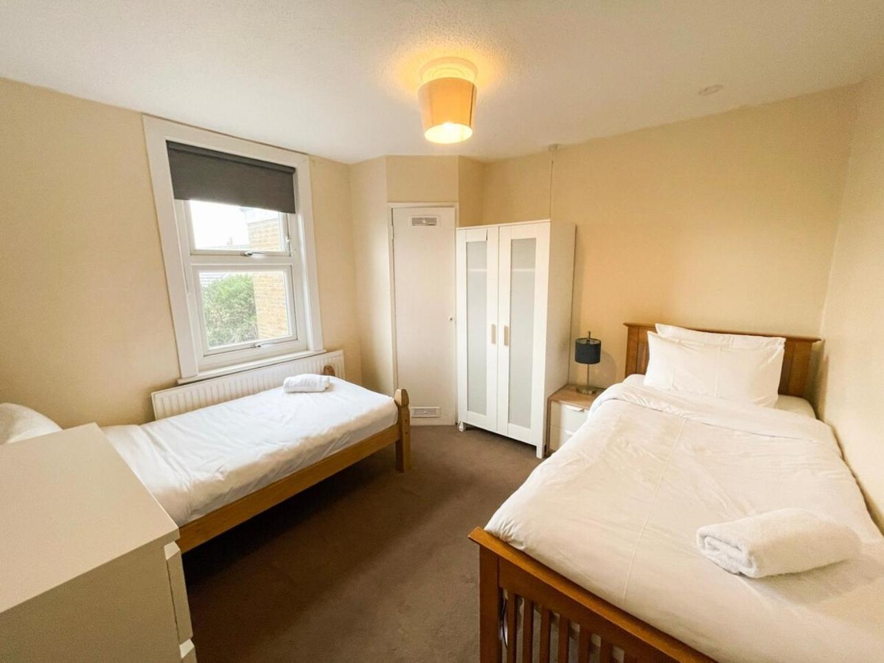 Sittingbourne Terrace Villa Exterior photo